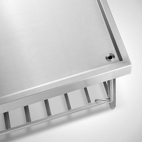 Wulstrand-Zerlegetisch für die Fischverarbeitung Typ WRZT-R-200-100-SON, Id.-Nr. 23-64746-2, Detail Ablauf mit Rohrleitung 