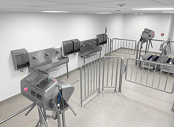 Personnel hygiene station in the dairy industry | Mohn GmbH