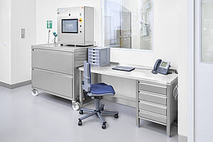 Schreibtisch aus Edelstahl Typ AT-U/STR 160-60 als Reinraumausstattung, ID 22-65037