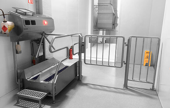 Hygiene station in bakery industry