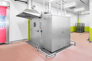 Selchwagen-Waschanlage - Rauchwagen reinigen ohne Umwege: Lösung für stark verschmutzte Rauchwagen, ID 23-63521 | Mohn GmbH