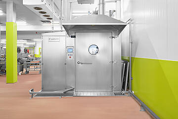 Selchwagen-Waschanlage - Rauchwagen reinigen ohne Umwege: Lösung für stark verschmutzte Rauchwagen, ID 23-63521 | Mohn GmbH