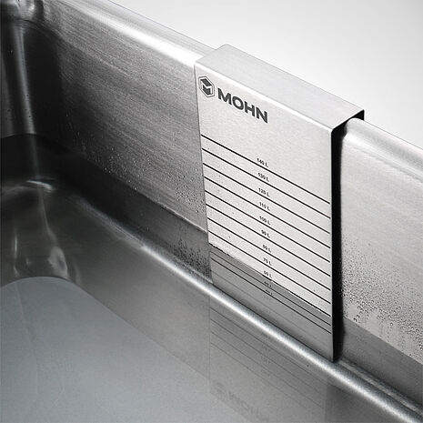 Hook-in stainless steel measuring scale for containers | Mohn GmbH
