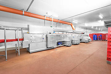 DLWA 1200-3T/2+ PAL BS4H industrial washing system for cleaning and drying Euro-standard containers and H1 plastic pallets | Mohn GmbH
