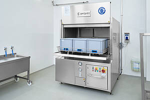 Cabin washing system for universal washing goods Type HWA-Highline, ID no. 24-63118-1 