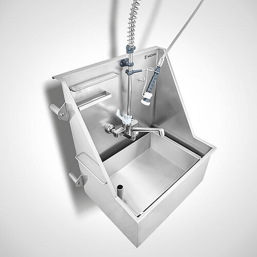 Parts washing area (soaking station), inner basin with a funnel-shaped edge 