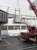 Large-room cabin washing system Type KWA-UGR - insertion in the building wing with a crane 