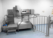 Hygiene Station Type Check-In-Station II Highline with lateral entry 