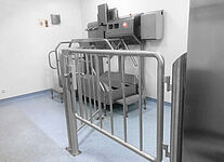Hygiene Station Type Check-In-Station II Highline with lateral entry 