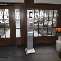 Face-Checkpoint-Scanner in the entrance area of ​​an industrial company