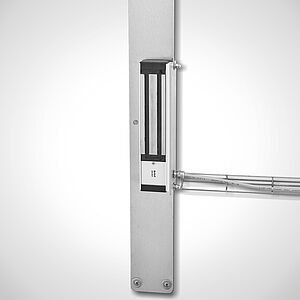 Wandbeschlag mit Flächenhaftmagnet-Verriegelung, Art.-Nr. 39.00.05.06, Tor geöffnet 