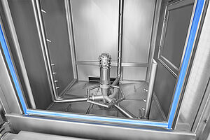 Kabinenwaschanlage Typ KWA-300, unteres Düsensystem mit Igelkopfdüse aus Sicht der Frontklappe 