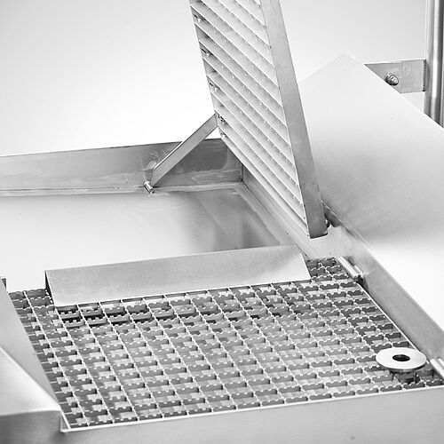 Hygiene Station, Detail: Grid of drip zone - opened (Hygiene Station Type Desi-Check DW-1100 R Highline) 