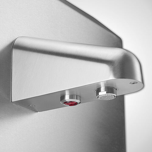 Sensor outlet tap in hygienic-design made of stainless steel 