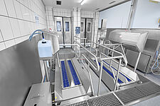 Modulbauweise: Sole-Star i.V. mit elektrischen Drehkreuz + Sonderbau für ebenerdige Ausführung / Wanneneinbau 