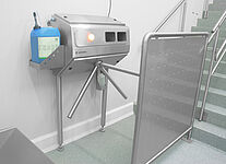 Soap dispenser + turnstile Type Soap-Control Highline with feet 