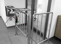 Hand disinfection device with turnstile type Desi-Control Ecoline with escape route railing gate (ID 21-62175) 
