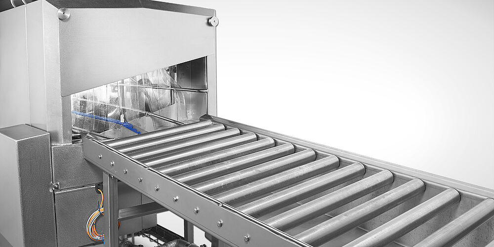 Crate Washer Highline Type DLWA 200 - option: outlet side with roller conveyor | Mohn GmbH 