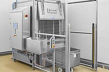 Cabin washing systemType KWA-200, side view with 200 liter standard trolley 