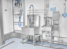 Teilewaschplatz Typ TWS-70-62 mit nebenstehendem Handwaschbecken, ID 18-62583 